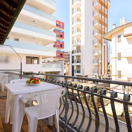 Quiet Flat Close To Town And Sea *